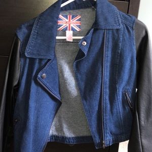 Jean jacket with soft leather sleeves